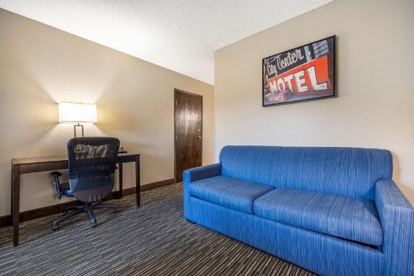 Best Western Mccarran Inn image 17